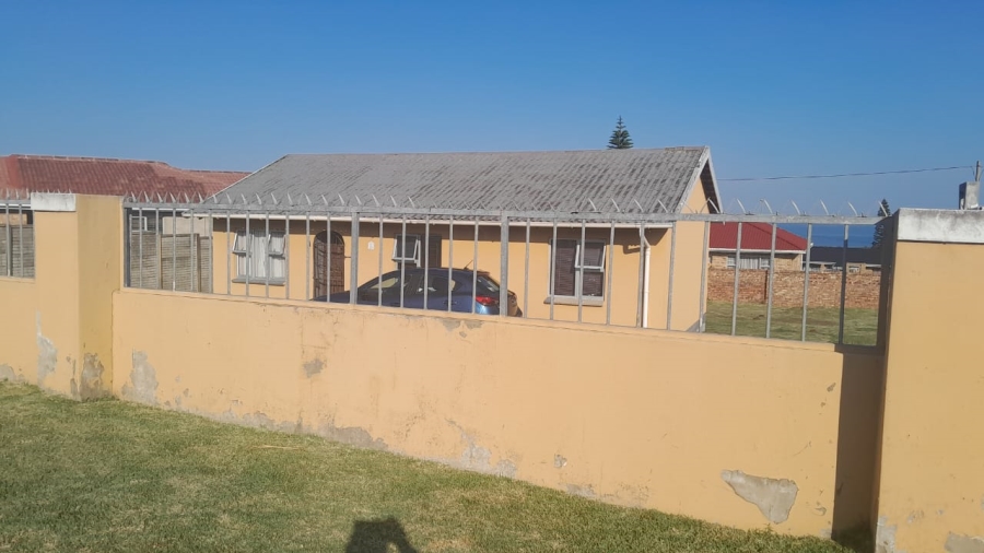 3 Bedroom Property for Sale in Sunnyridge Eastern Cape